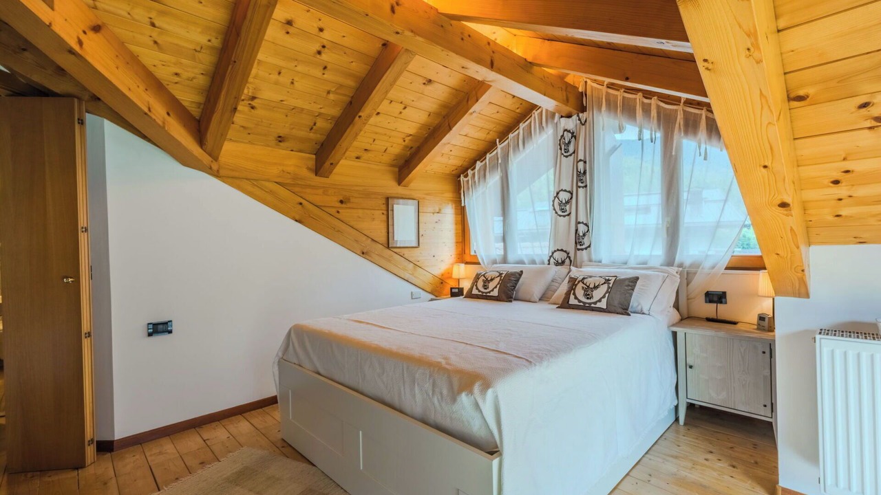 Photo of Bedroom in Carisolo