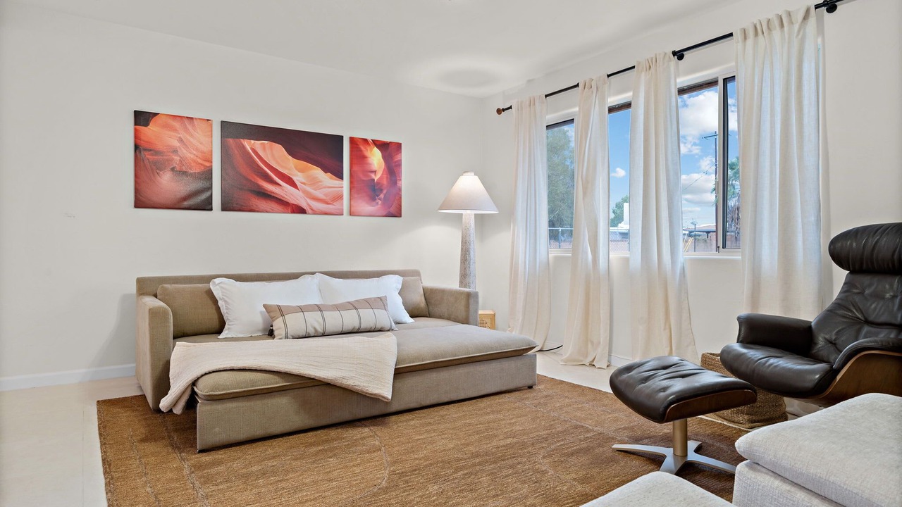 Photo of Livingroom in Tucson