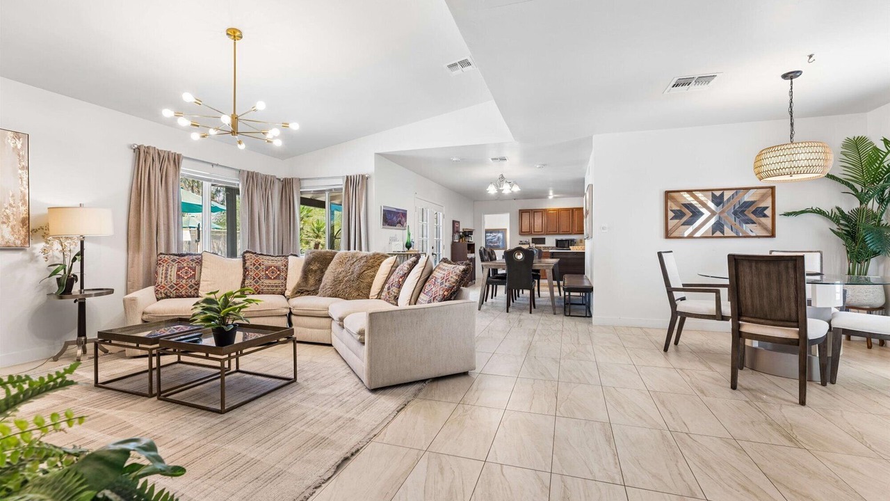 Photo of Livingroom in Central Scottsdale