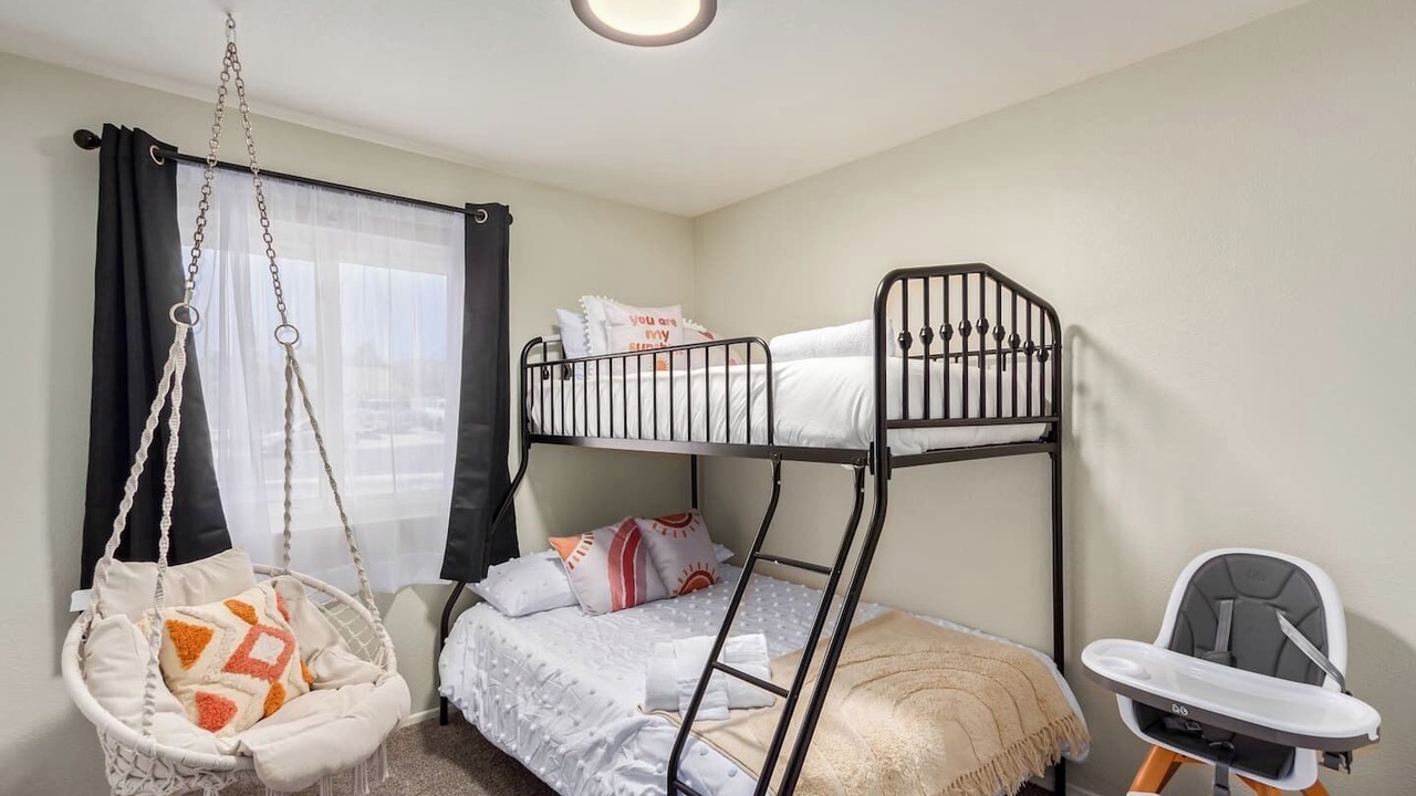 Photo of Bedroom in East Mesa