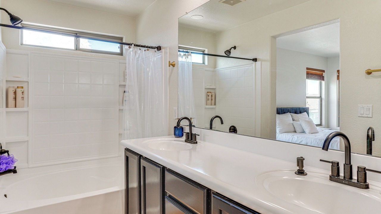 Photo of Bathroom in Marana