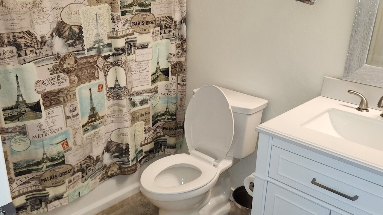 Photo of Bathroom in Rio Rico