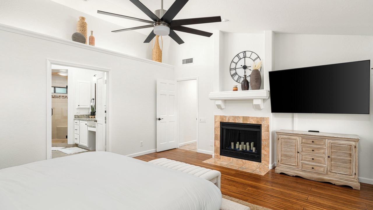 Photo of Bedroom in La Paz At Desert Springs