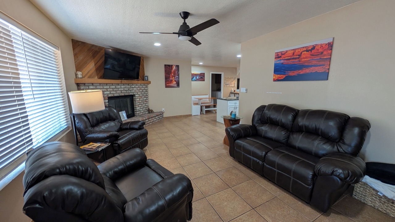 Photo of Livingroom in Page