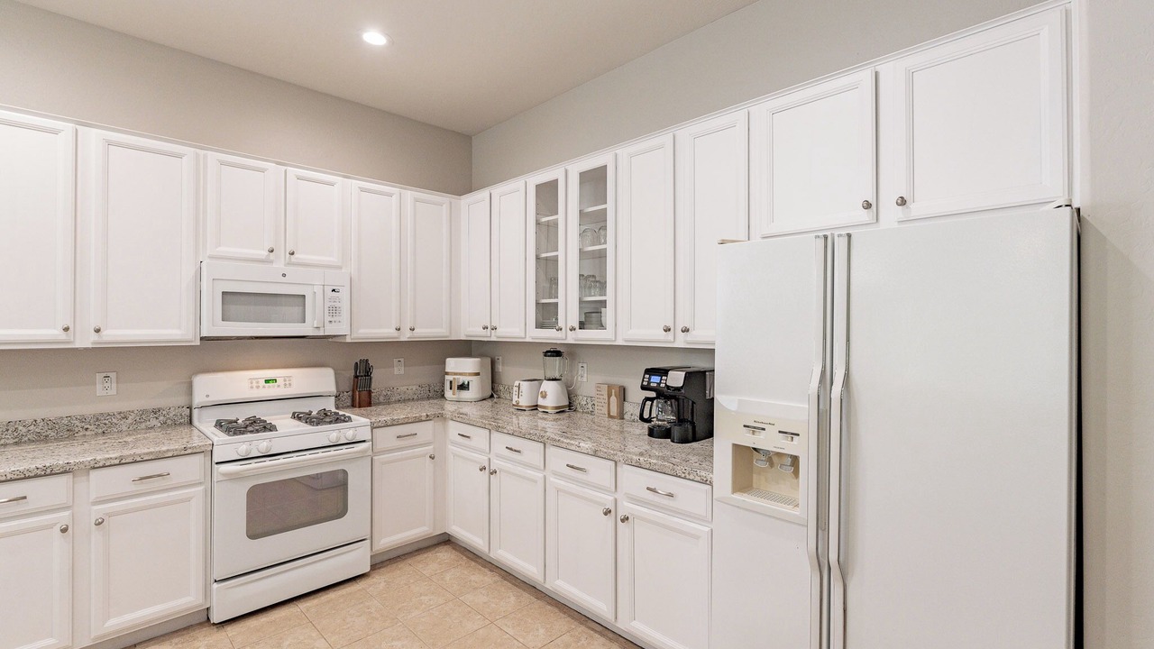 Photo of Kitchen in Sonoran Foothills