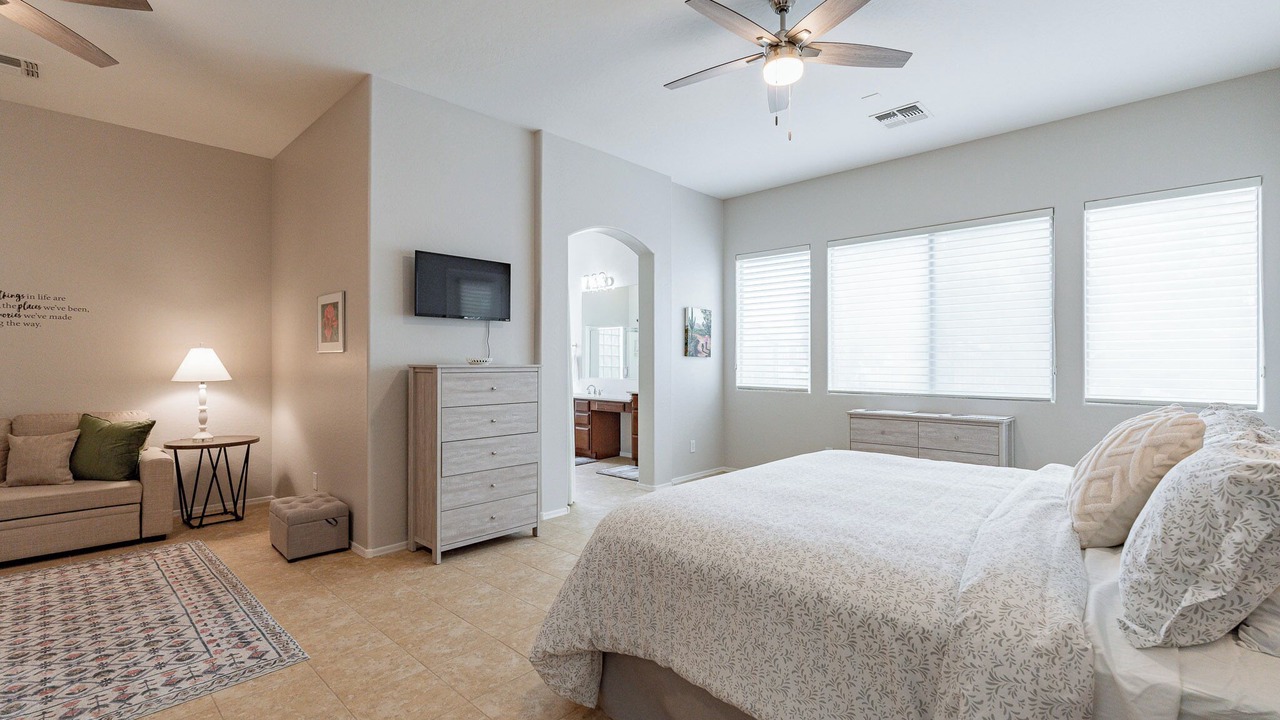 Photo of Bedroom in Sonoran Foothills