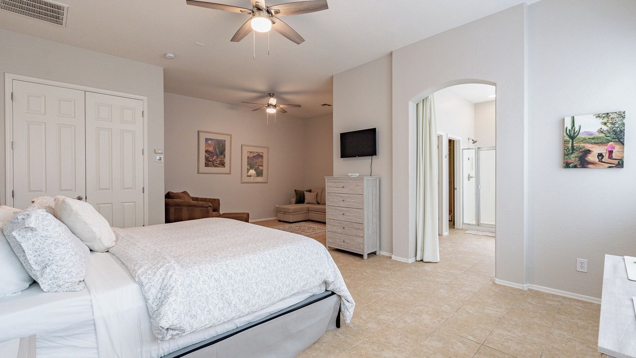 Photo of Bedroom in Sonoran Foothills