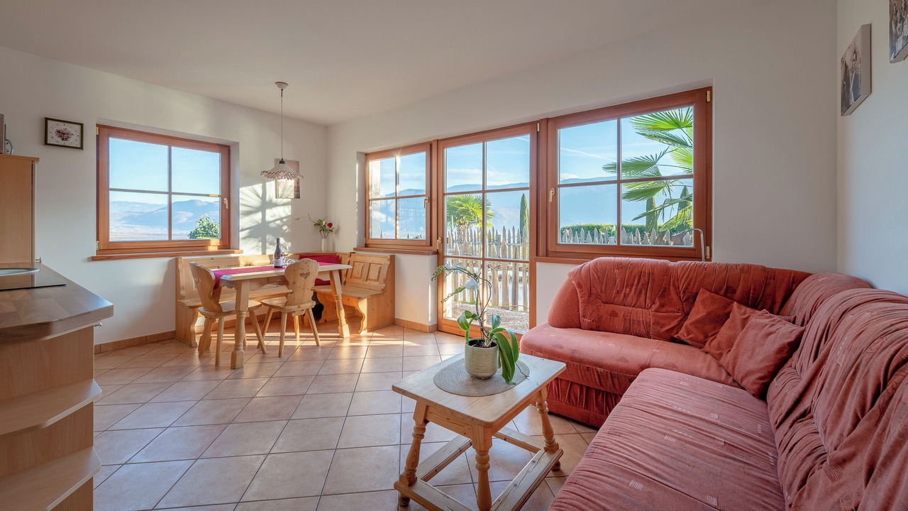 Photo of Livingroom in Tramin