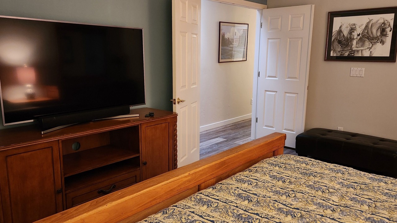 Photo of Bedroom in The Bluffs