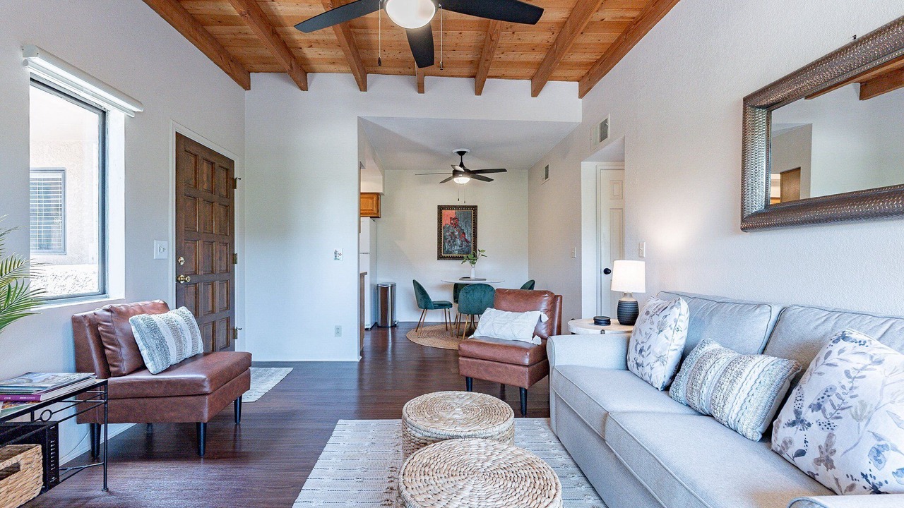 Photo of Livingroom in Skyline Bel Air Estates