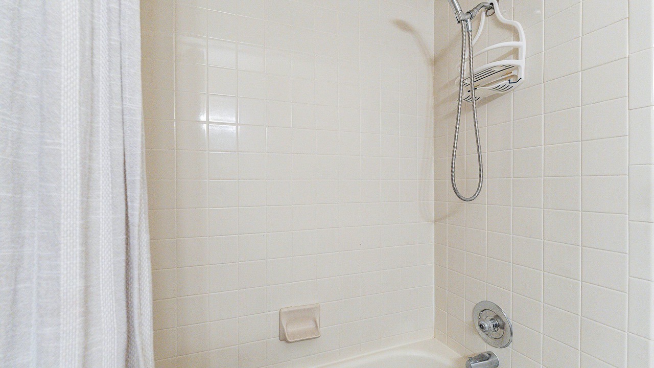 Photo of Bathroom in Skyline Bel Air Estates