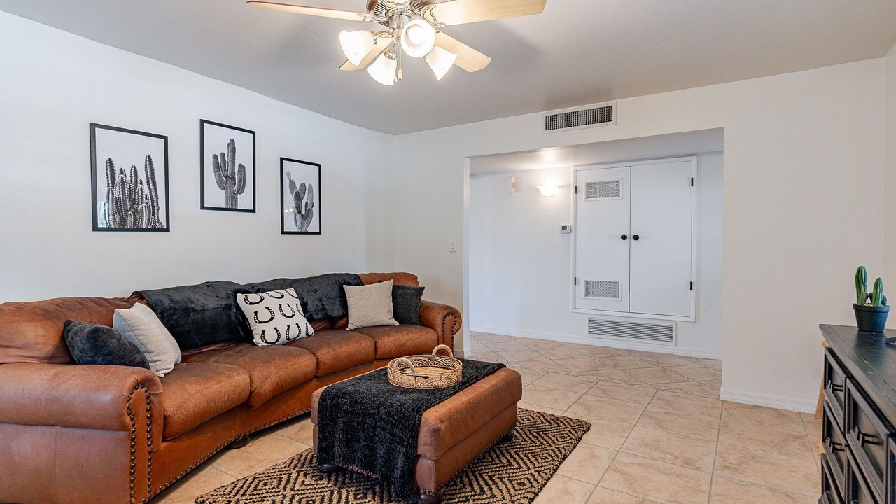 Photo of Livingroom in Tucson