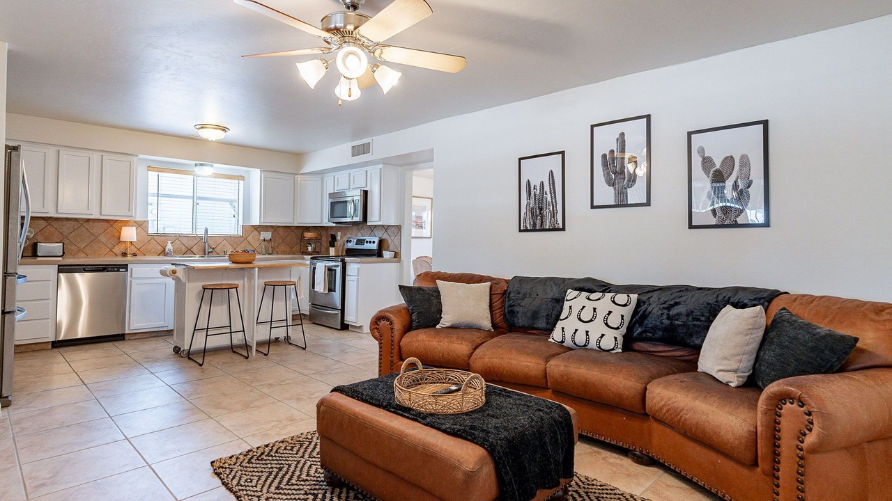 Photo of Livingroom in Tucson