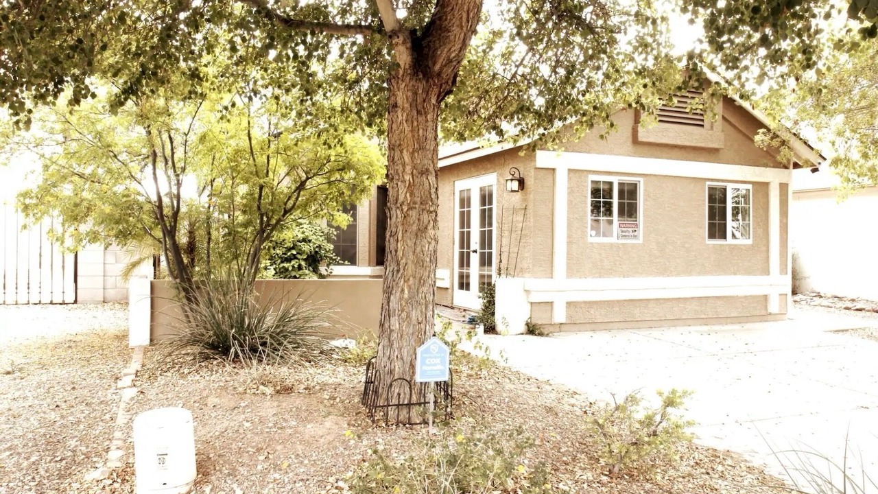 Photo of Outdoor in Paradise Valley Village