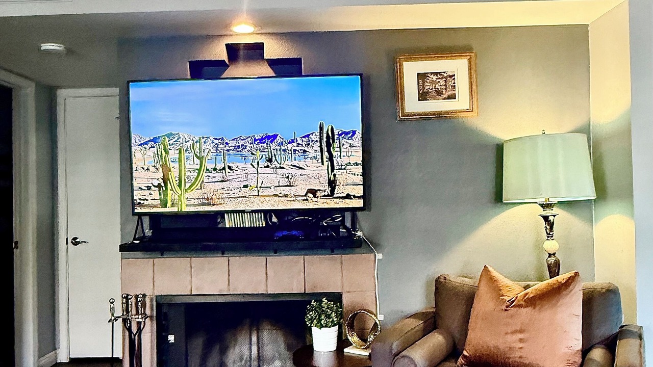 Photo of Livingroom in Paradise Valley Village