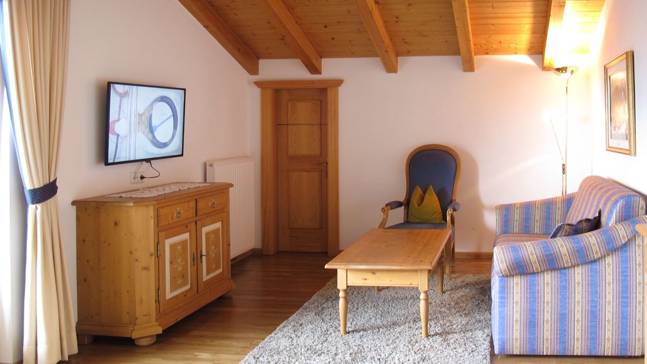 Photo of Livingroom in Postal