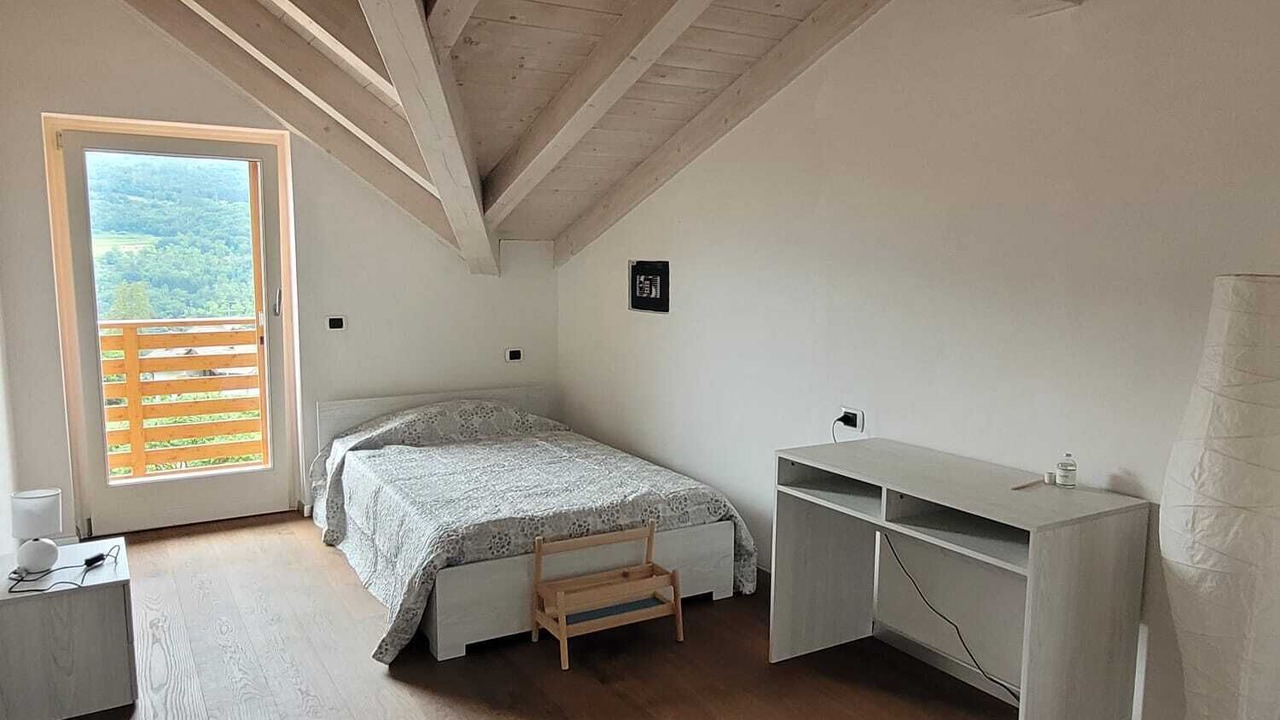 Photo of Bedroom in Cavedine