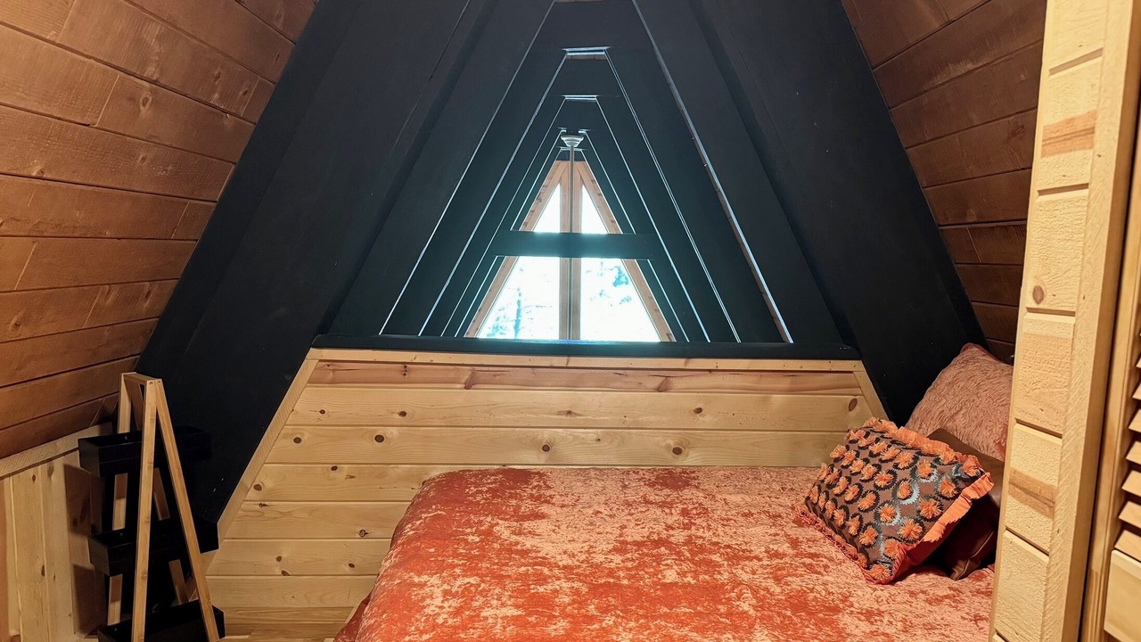Photo of Bedroom in Whispering Pines
