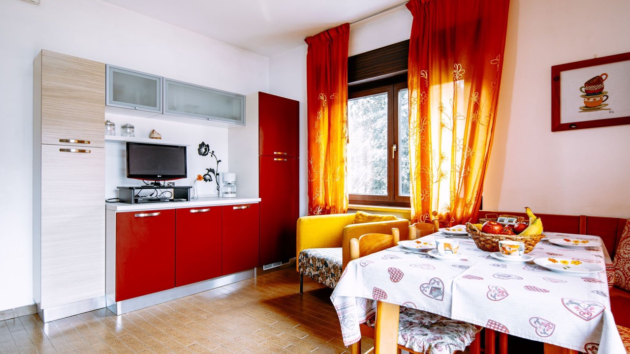 Photo of Bedroom in Calceranica al Lago