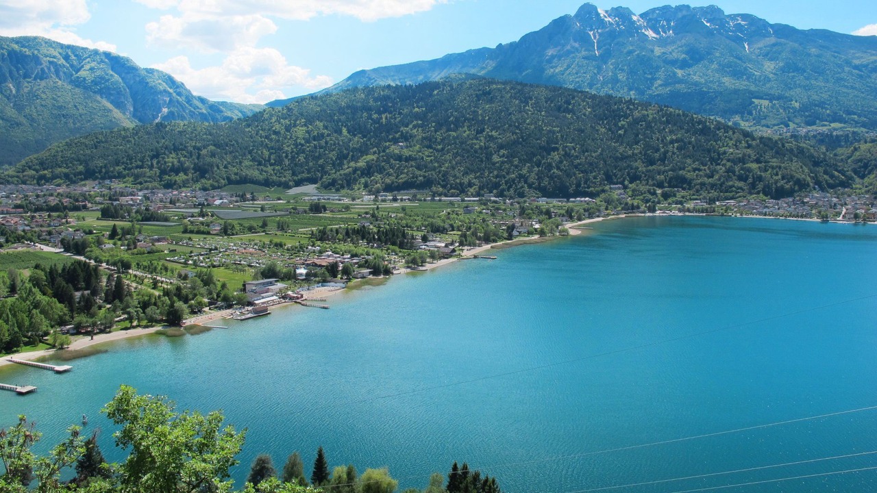 Photo of Others in Calceranica al Lago