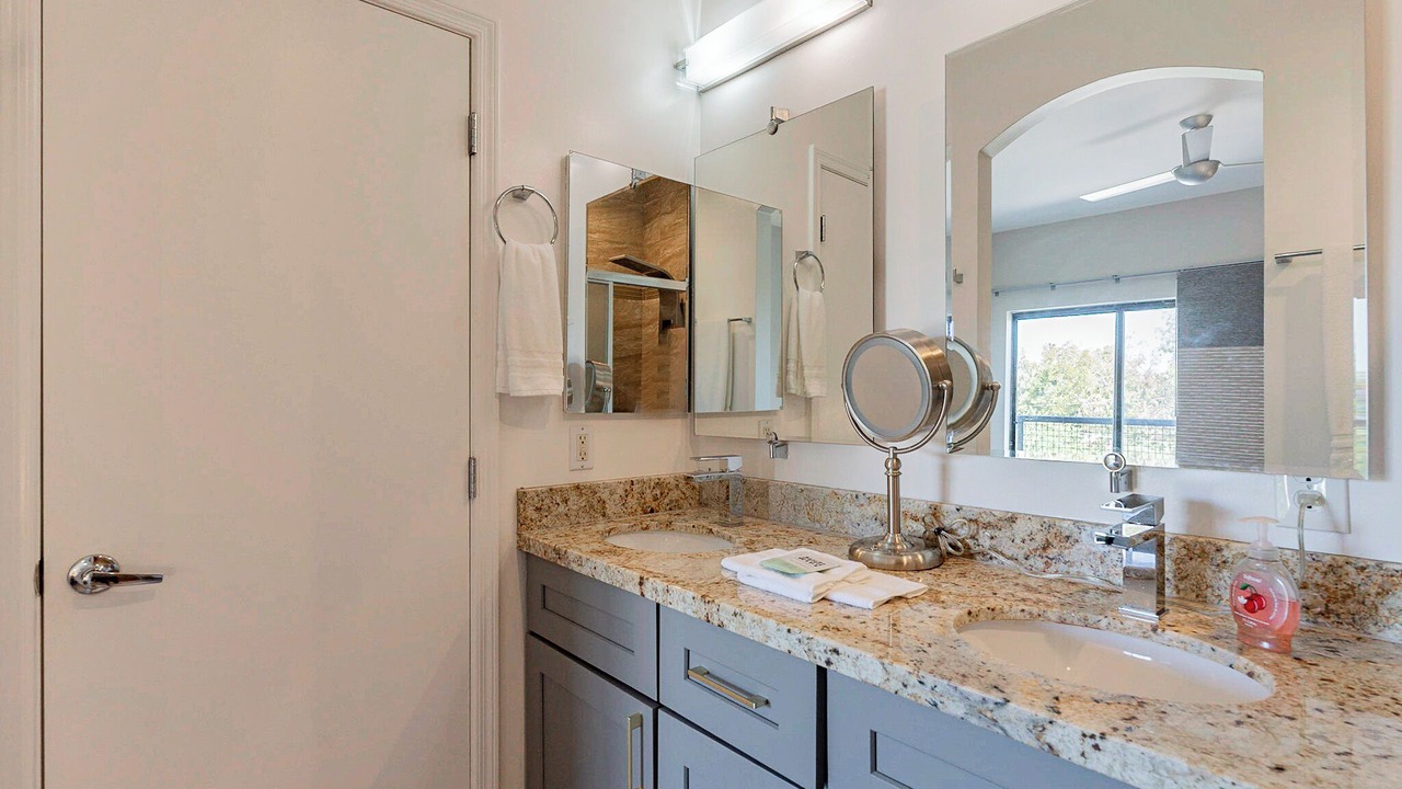 Photo of Bathroom in Alhambra