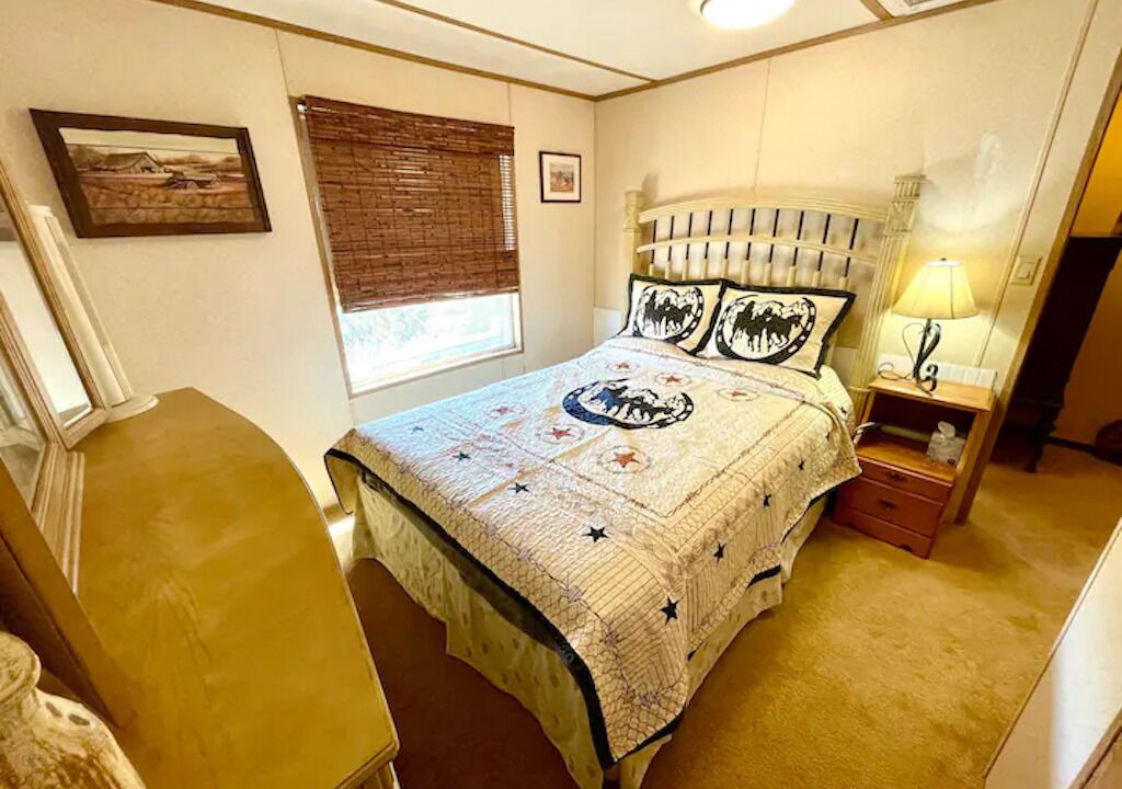 Photo of Bedroom in Meadview