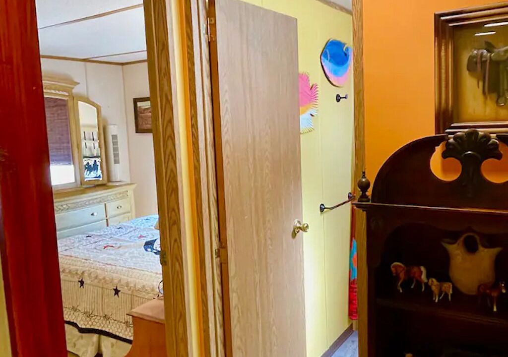 Photo of Bedroom in Meadview