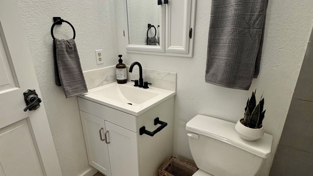 Photo of Bathroom in Vista Del Valle