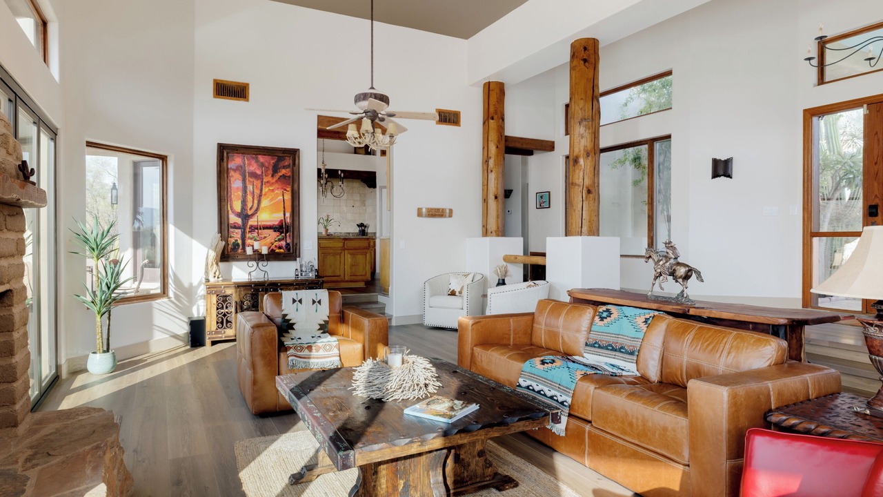 Photo of Livingroom in Leigh Estates