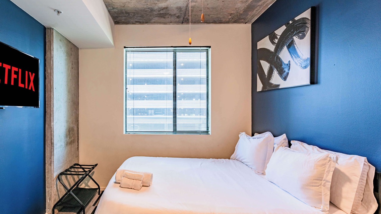 Photo of Bedroom in Evans Churchill