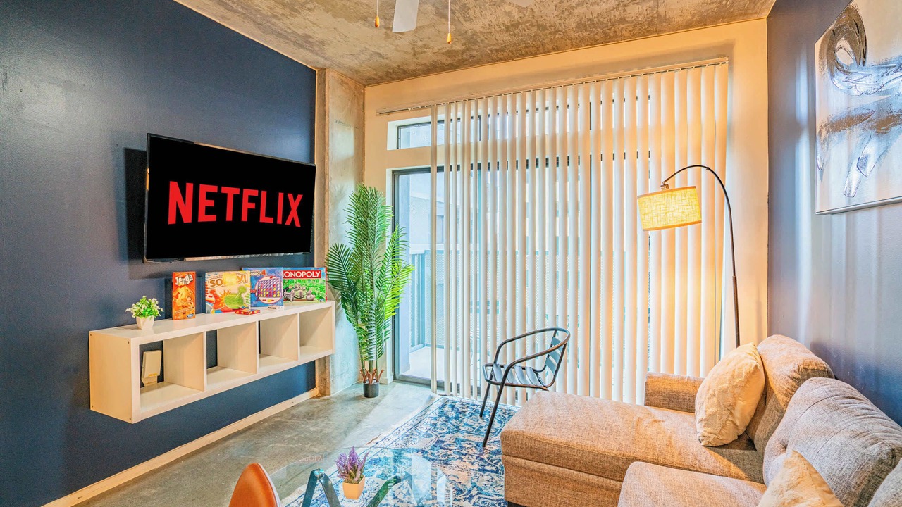 Photo of Livingroom in Evans Churchill