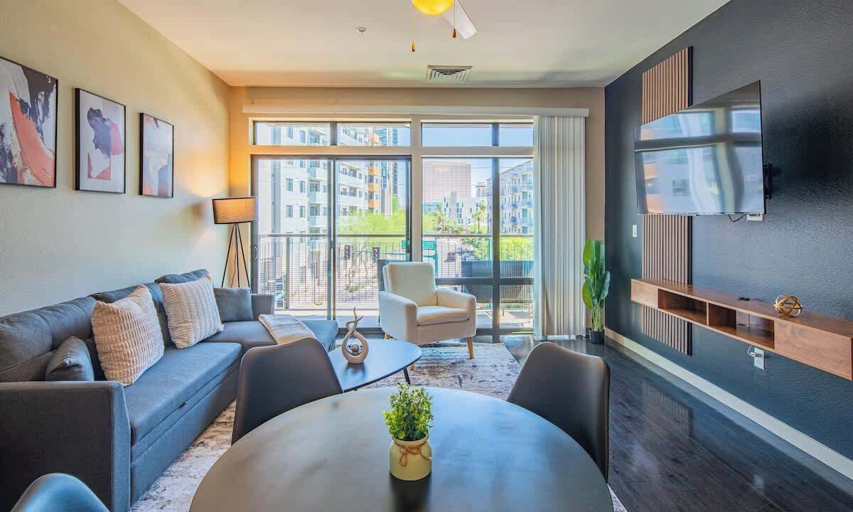 Photo of Livingroom in Evans Churchill