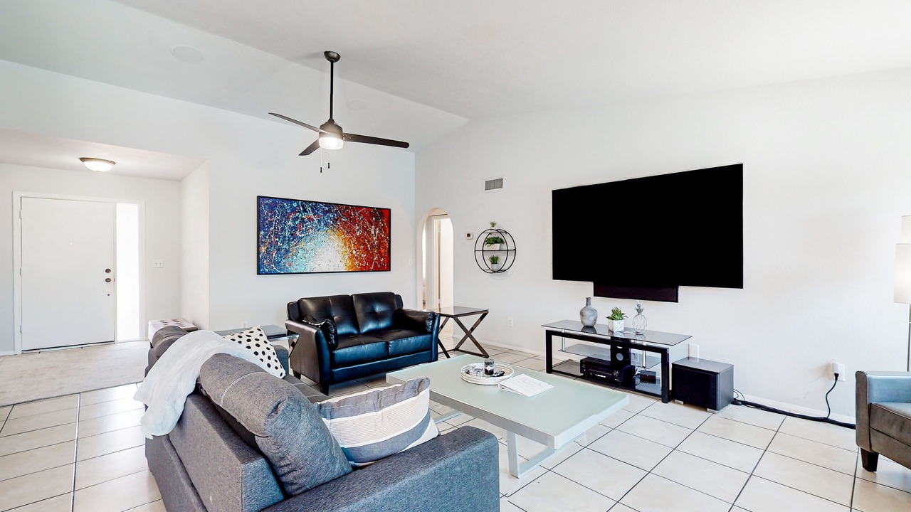 Photo of Livingroom in La Paz At Desert Springs