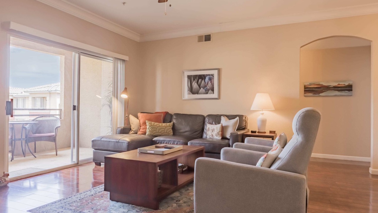 Photo of Livingroom in Camelback East