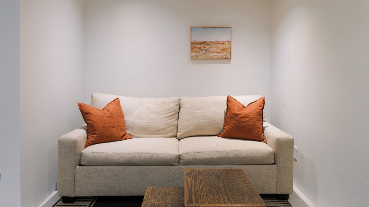 Photo of Livingroom in Blenman-Elm