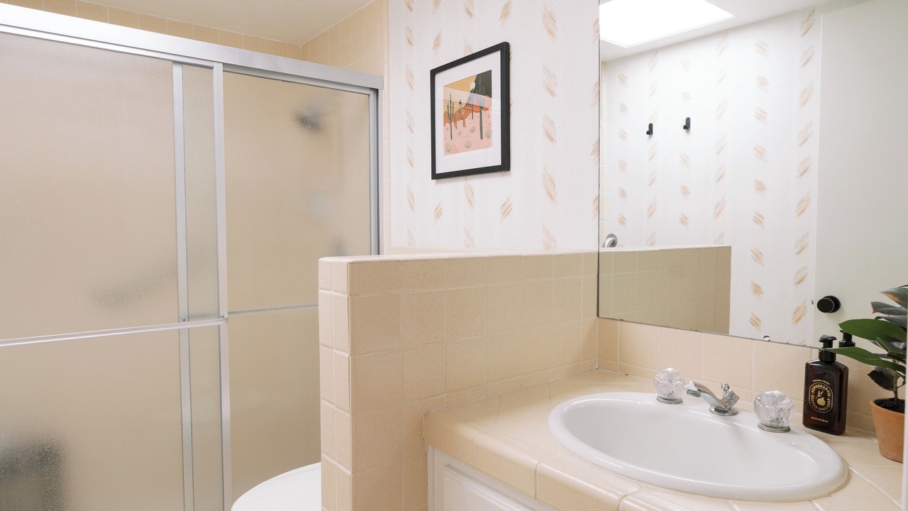 Photo of Bathroom in Blenman-Elm