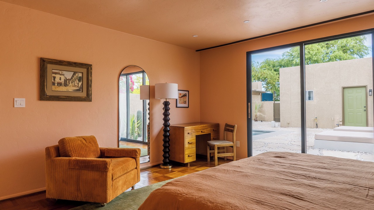 Photo of Bedroom in Blenman-Elm