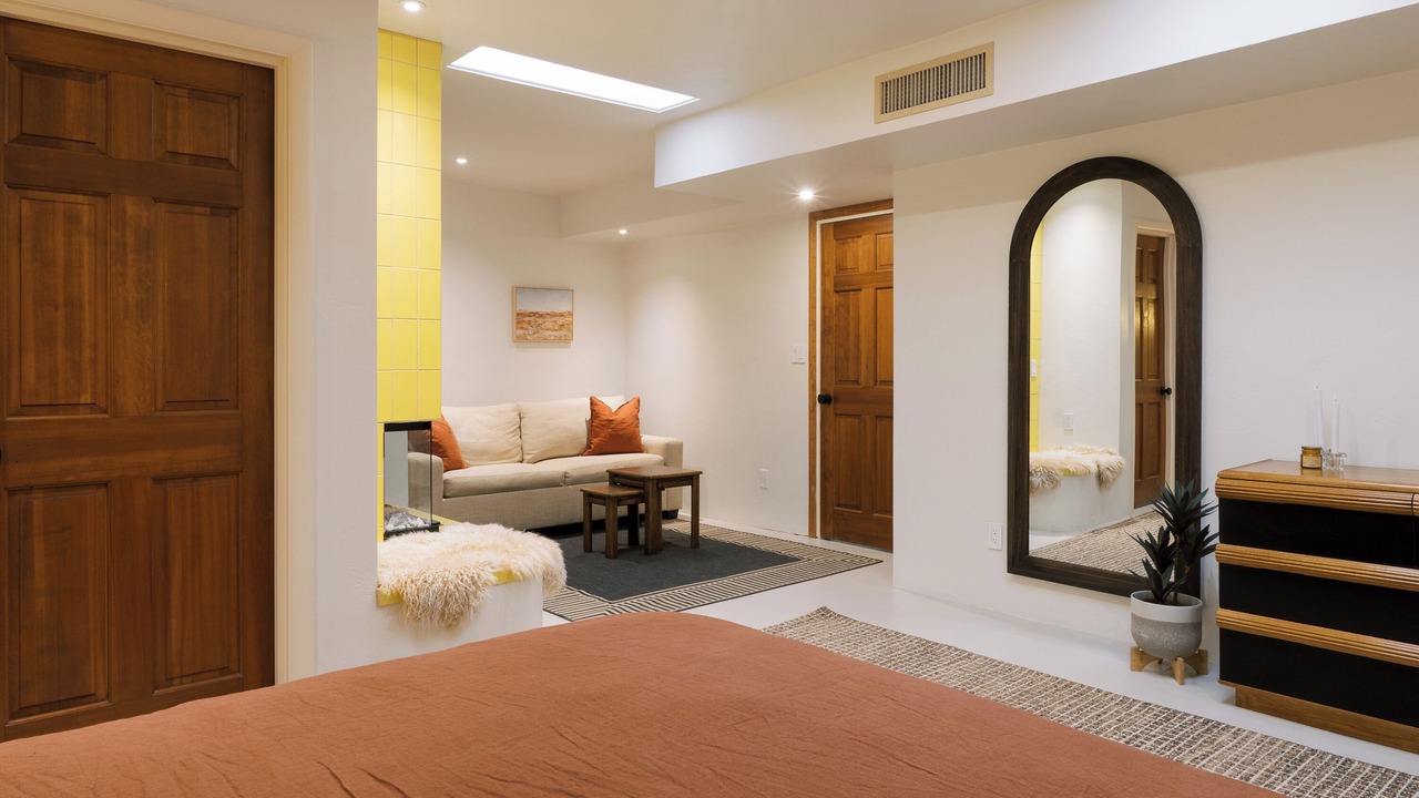 Photo of Bedroom in Blenman-Elm