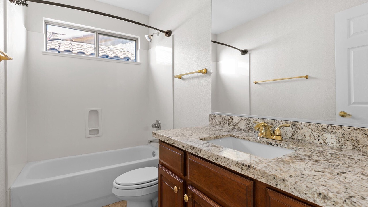 Photo of Bathroom in Entrada