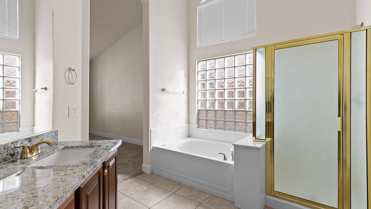 Photo of Bathroom in Entrada