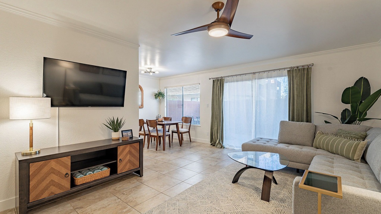 Photo of Livingroom in Trail West