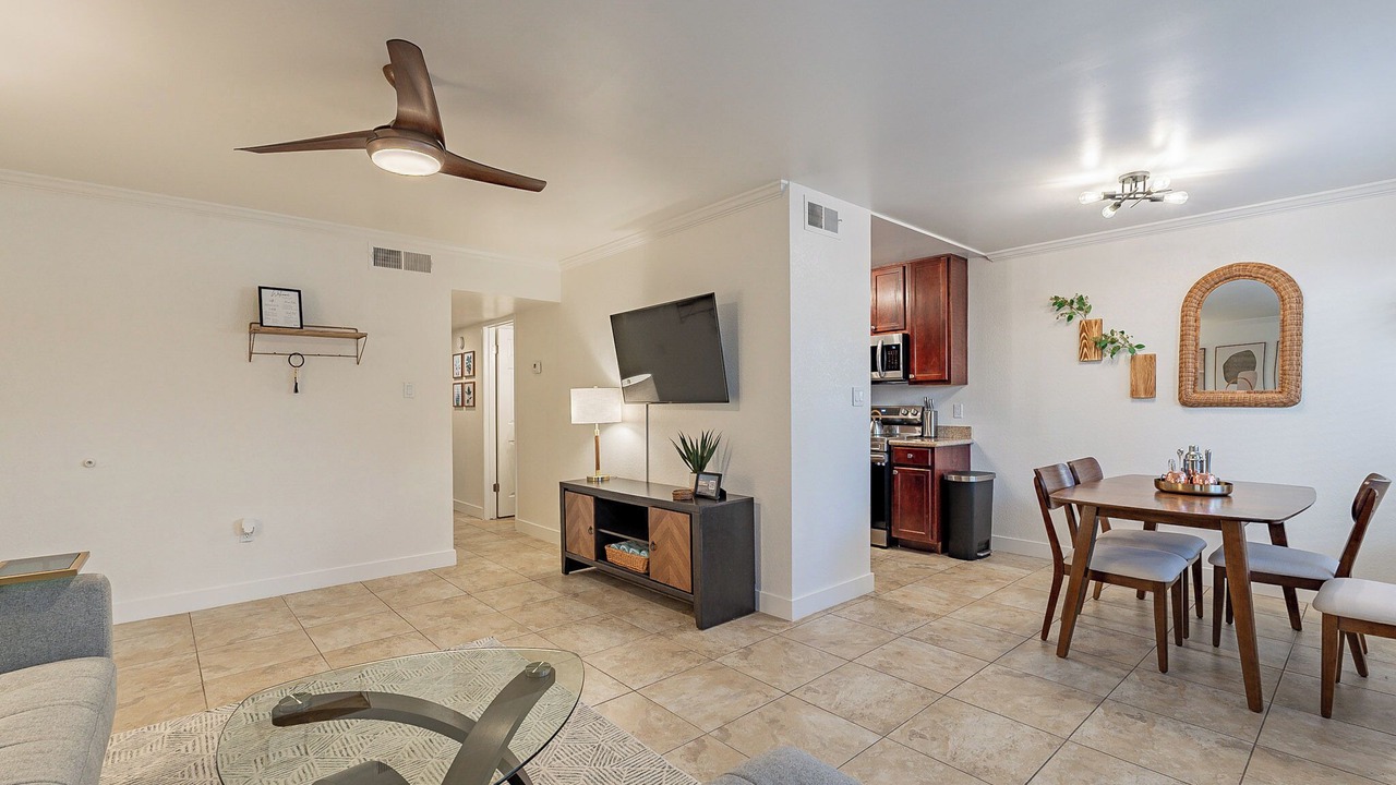 Photo of Livingroom in Trail West