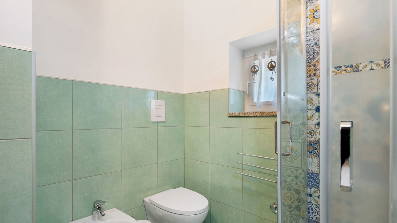Photo of Bathroom in Erchie