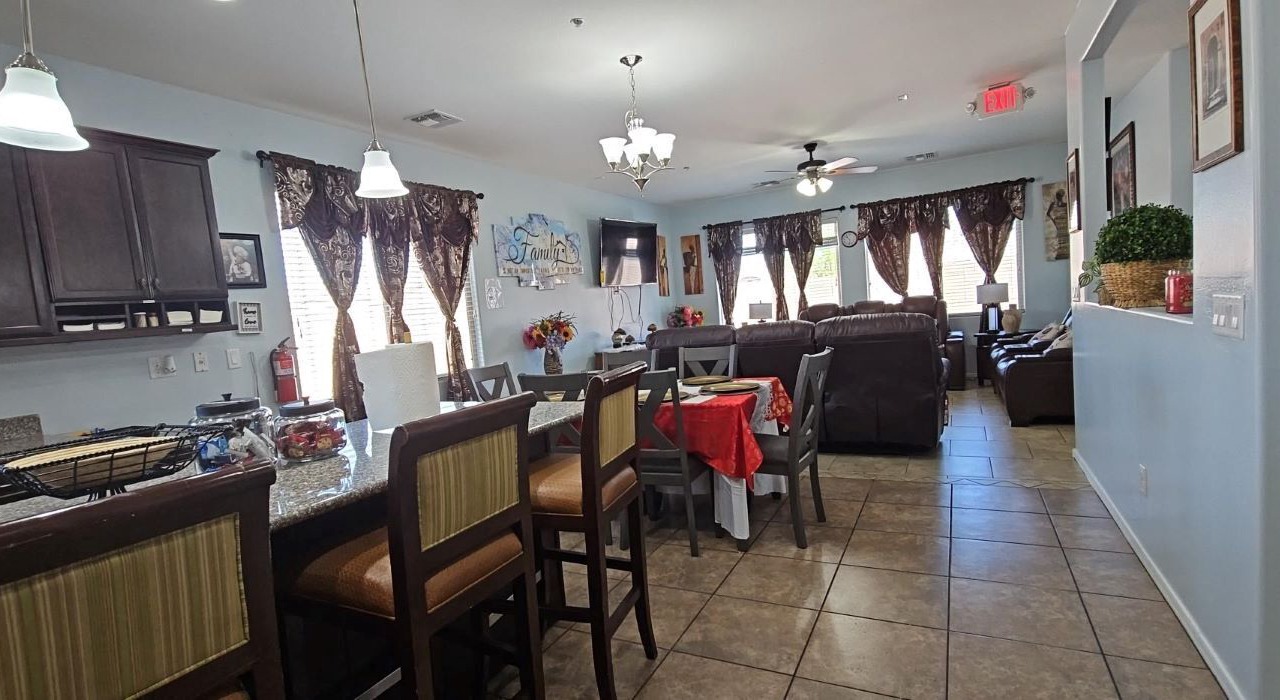 Photo of Livingroom in Laveen Village