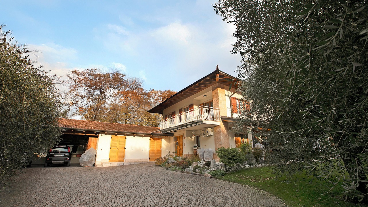 Photo of Outdoor in Dro