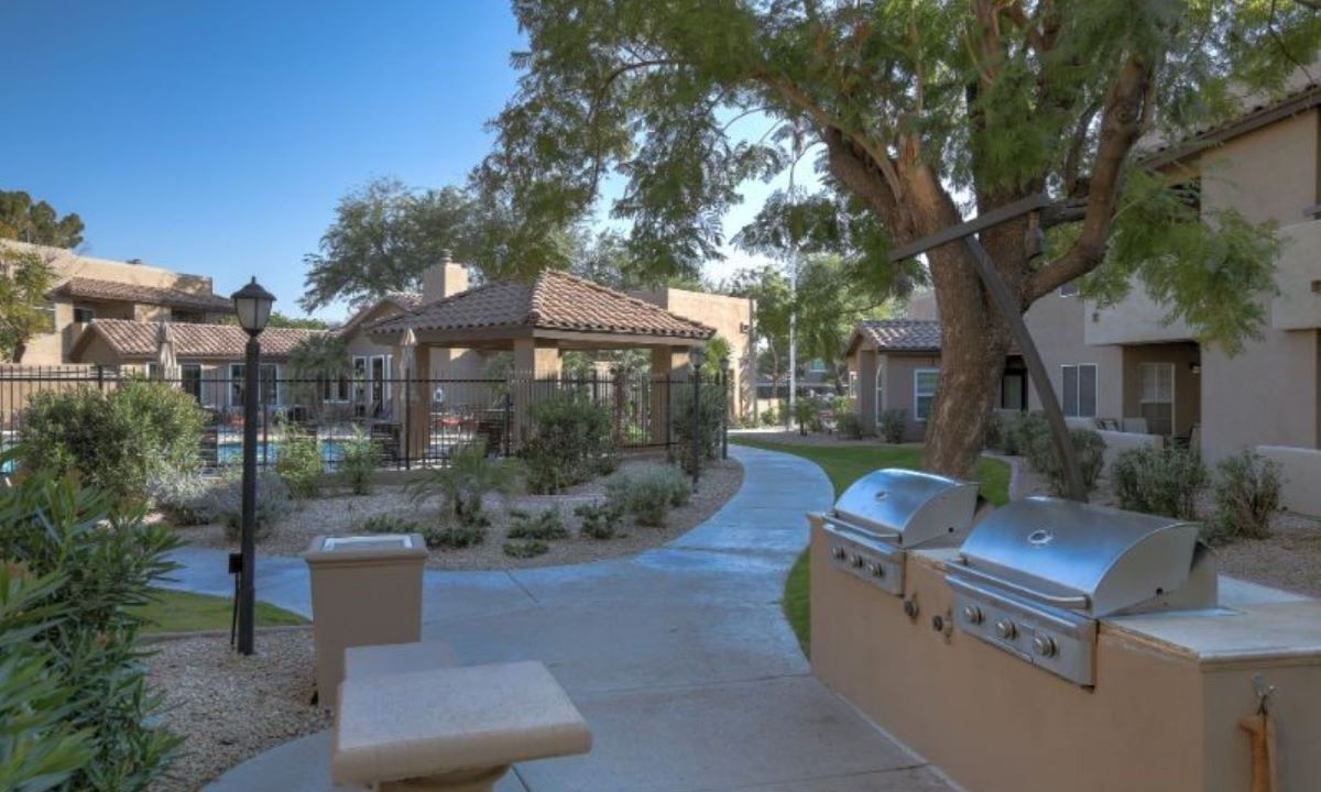 Photo of Patio Balcony in La Tierra Estates
