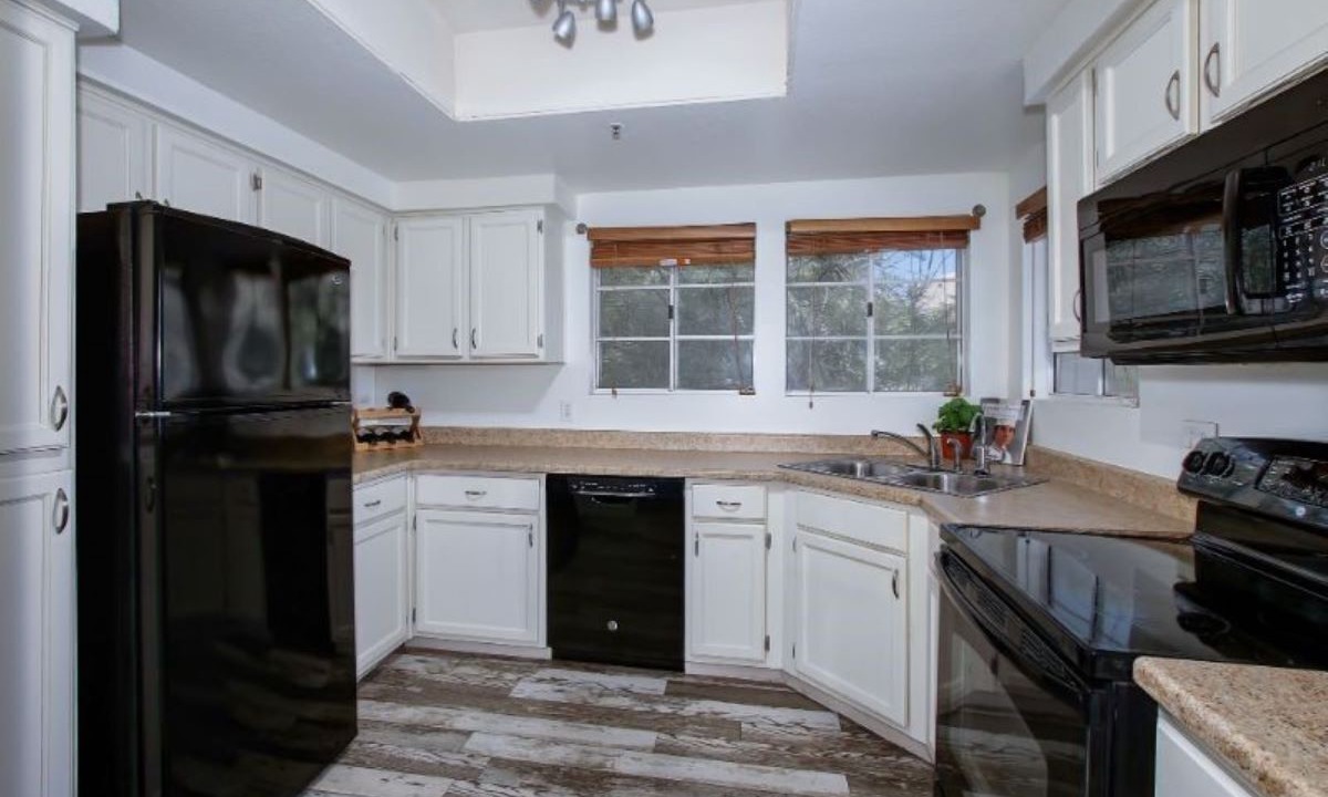 Photo of Kitchen in La Tierra Estates