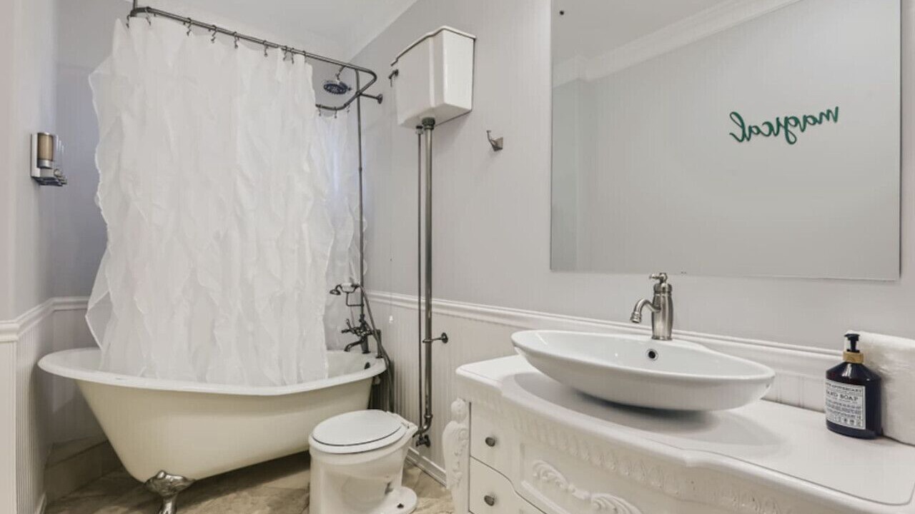 Photo of Bathroom in Cactus Acres