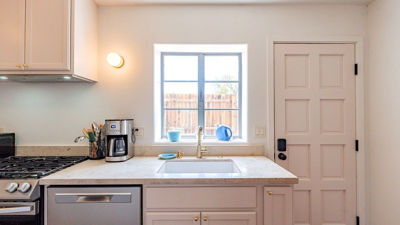 Photo of Kitchen in Blenman-Elm