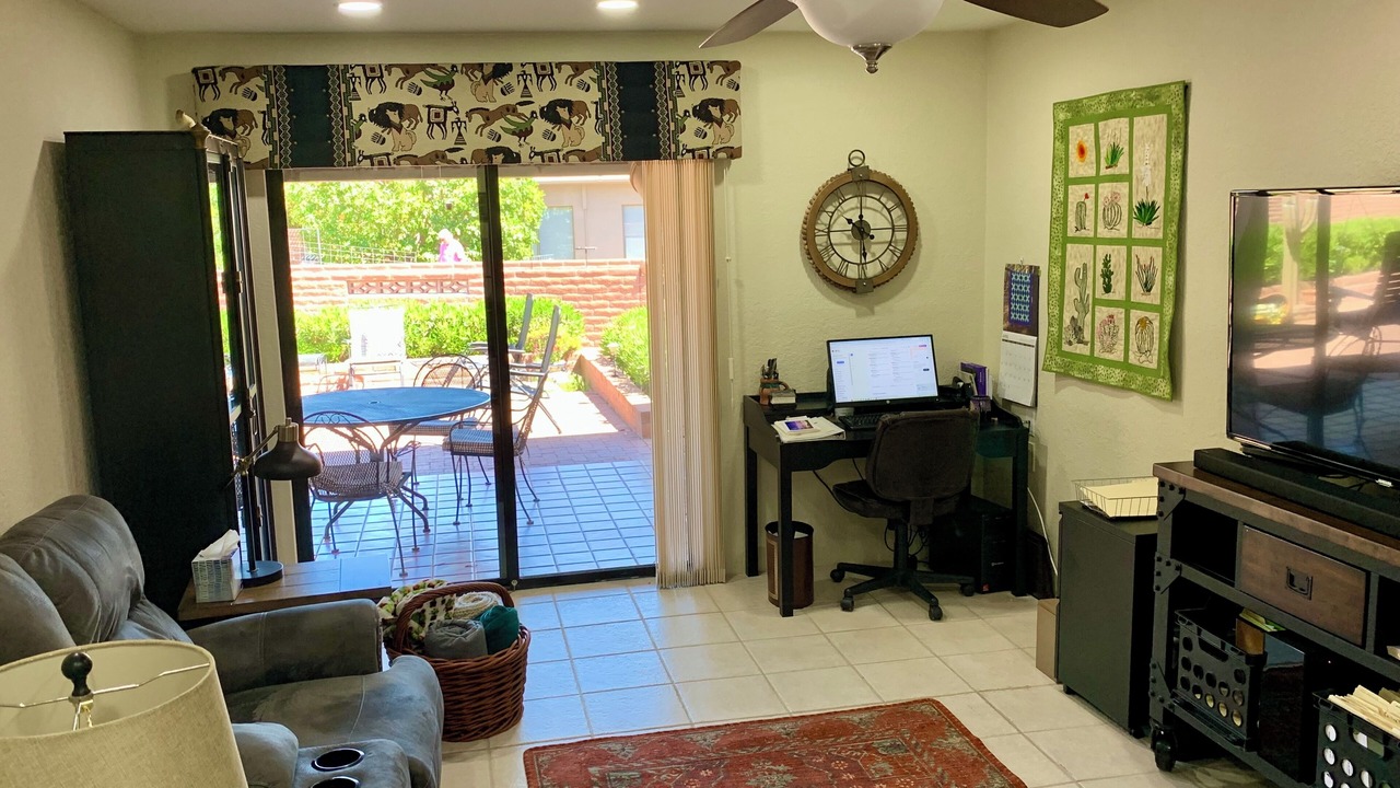 Photo of Livingroom in Green Valley Country Club Estates